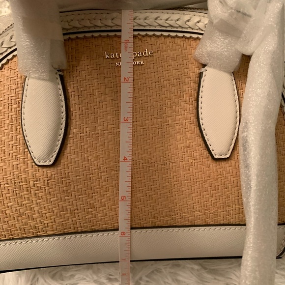 Sold!! Kate Spade ♠️ Medium leather straw satche - Picture 7 of 15